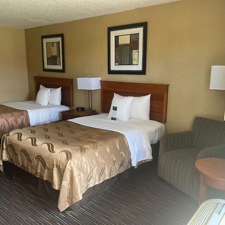 Quality Inn Columbus, Ms Eksteriør bilde