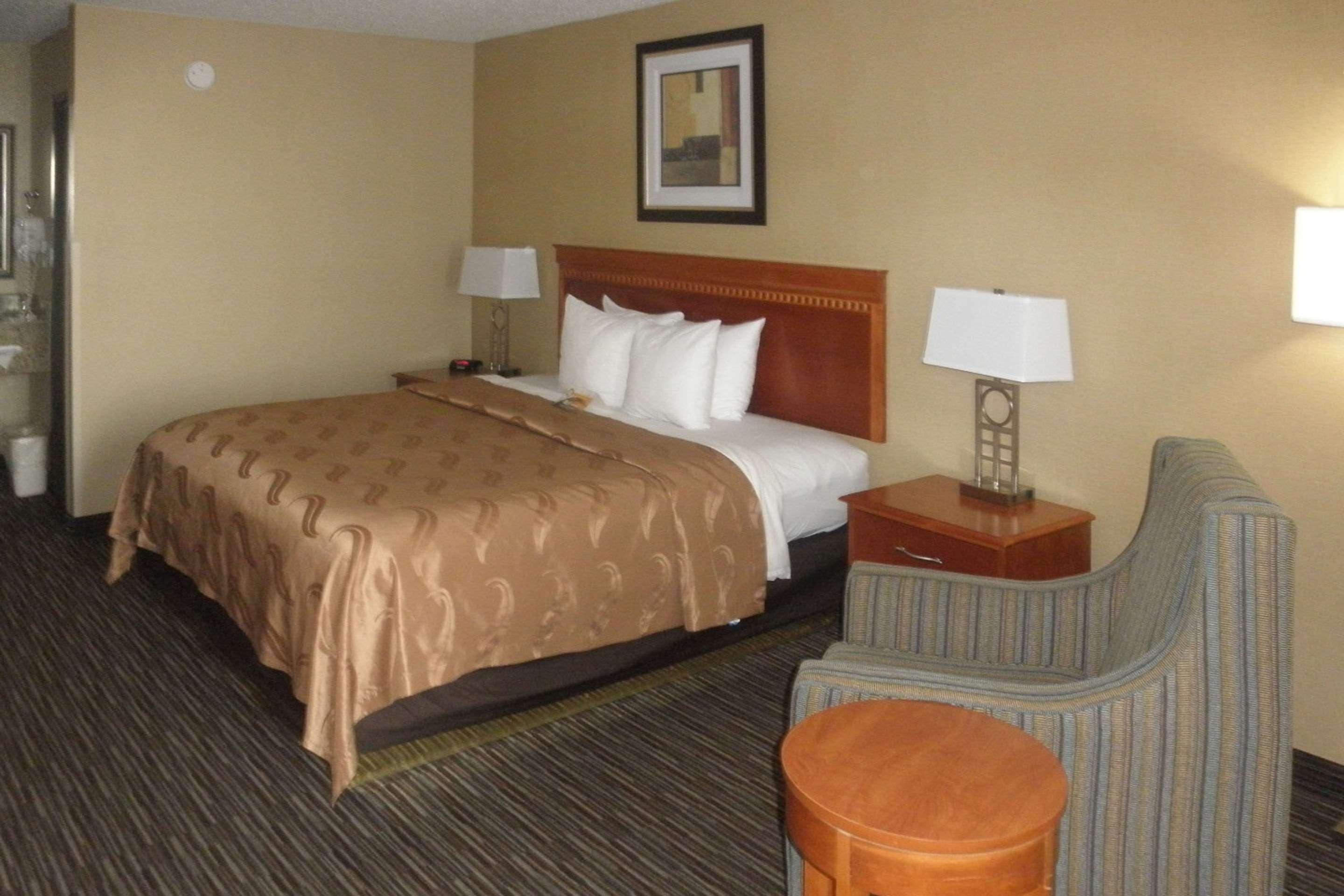 Quality Inn Columbus, Ms Eksteriør bilde