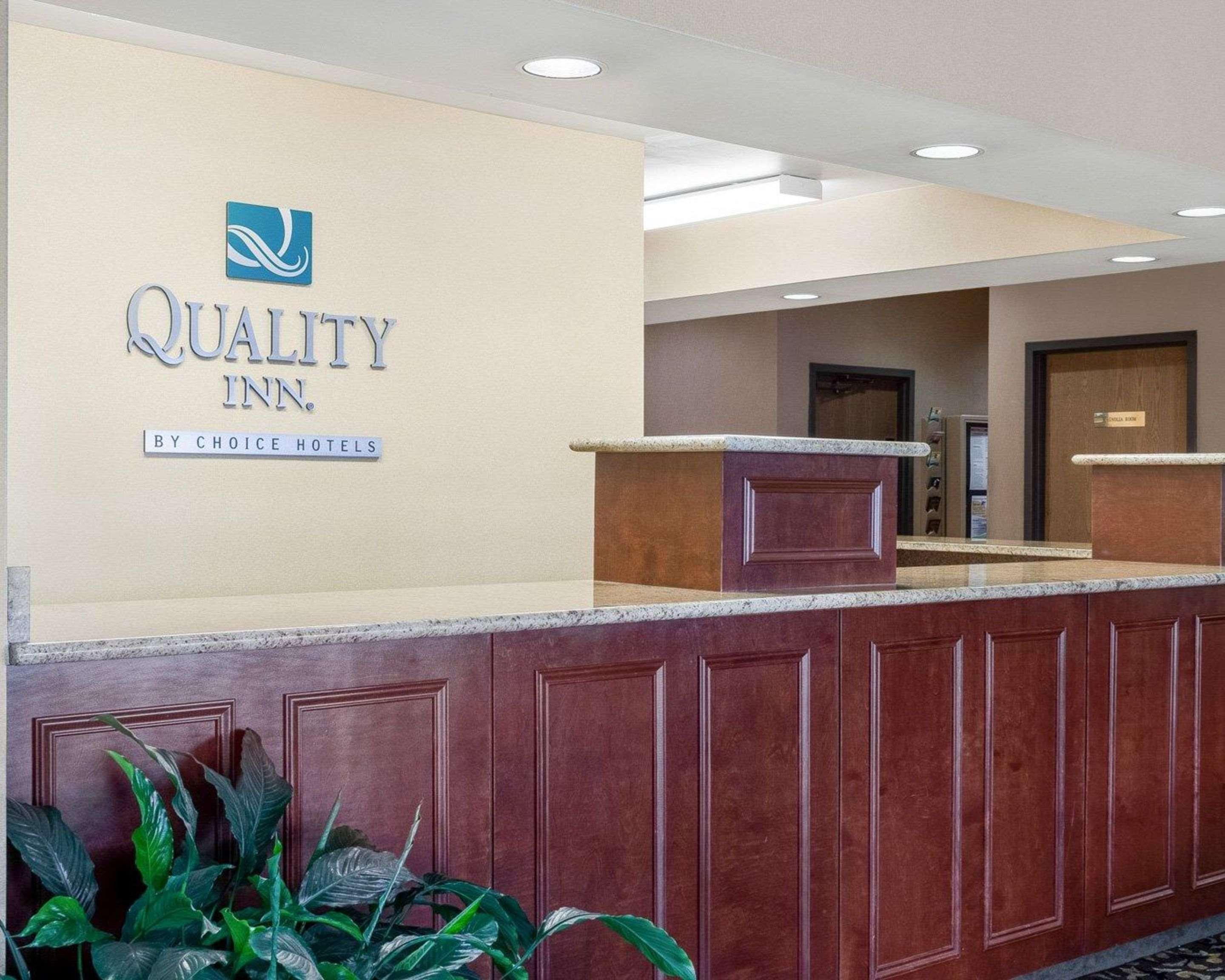 Quality Inn Columbus, Ms Eksteriør bilde