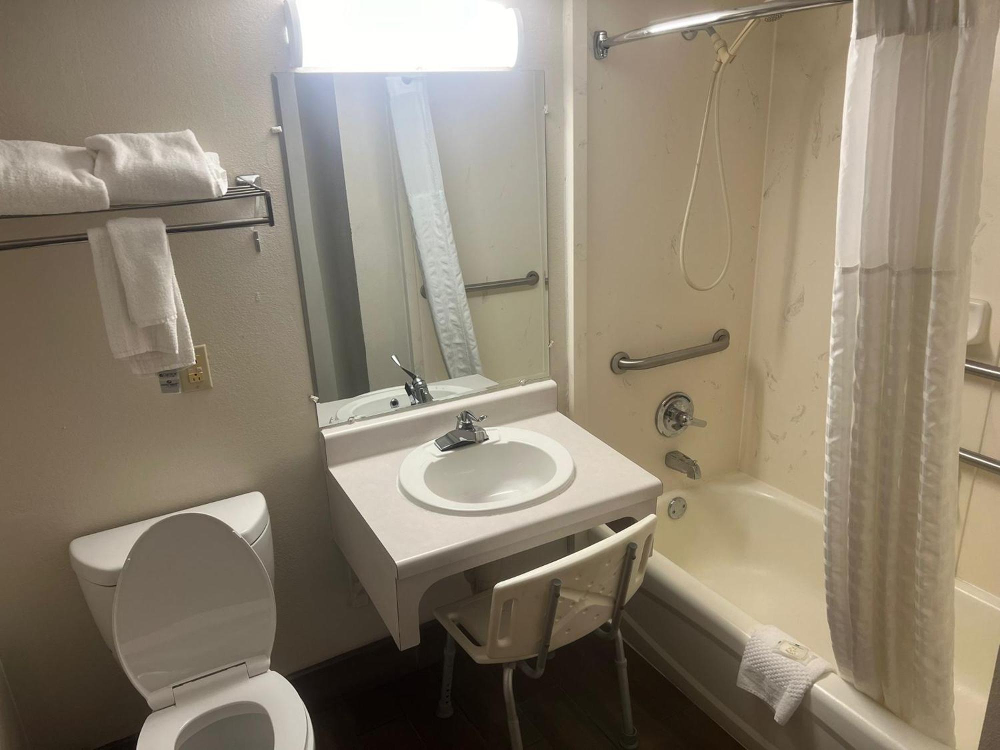 Quality Inn Columbus, Ms Eksteriør bilde
