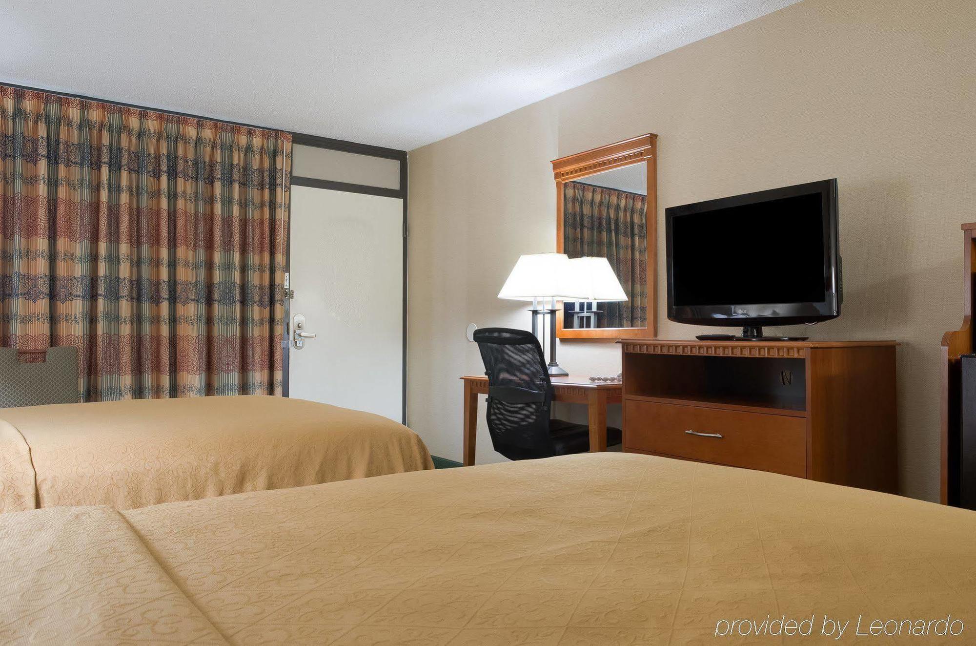 Quality Inn Columbus, Ms Eksteriør bilde
